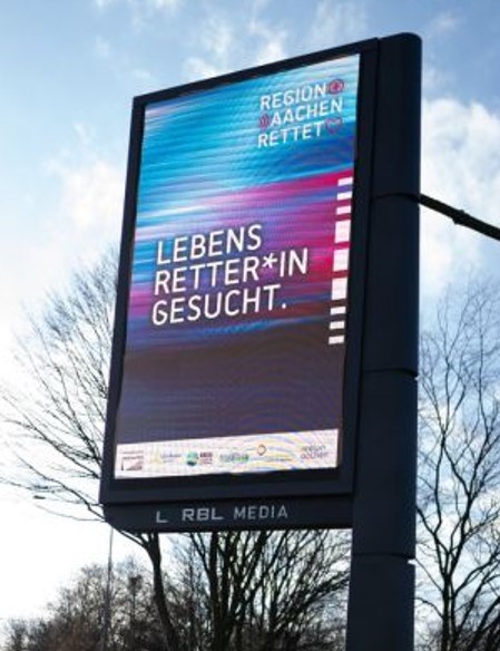 Region Aachen rettet auf den Flagpole in Aachen