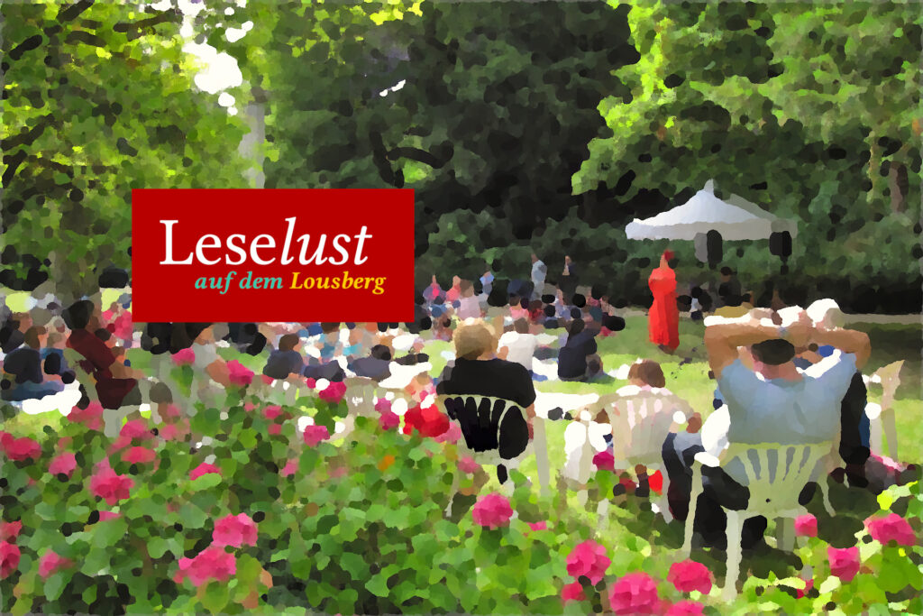 Im Bild sitzen Leute im Park des Lousbergs. Auf einem Banner steht "Leselust auf dem Lousberg".